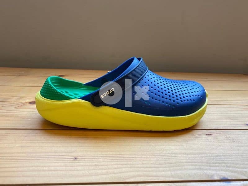 Original Crocs 40% OFF 76-969O37 5