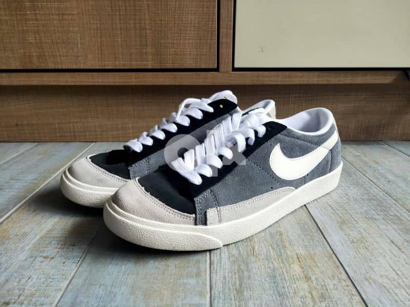 50% OFF Blazer Low Nike 76-969O37 5