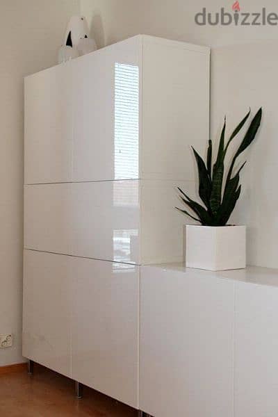 Closet 8