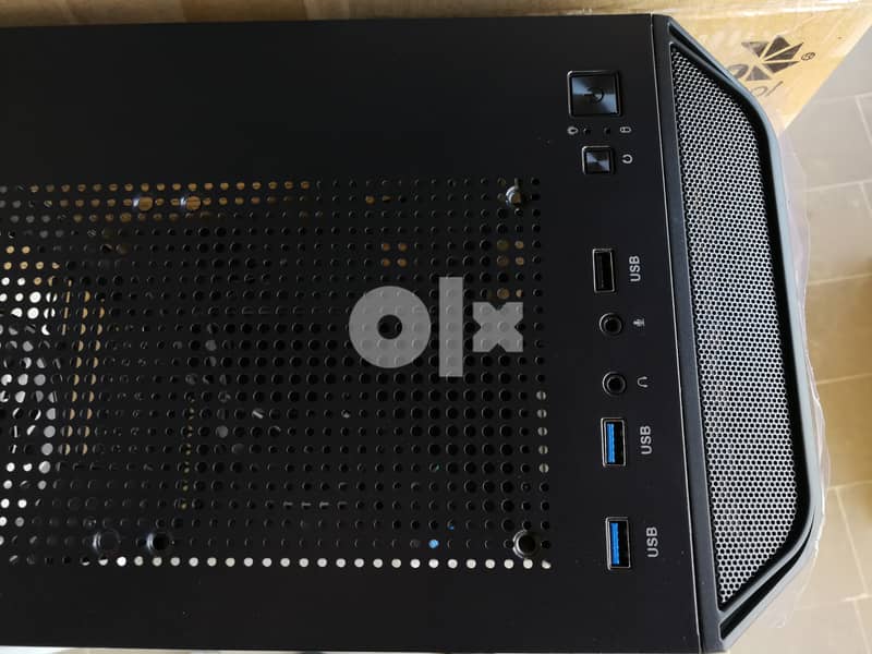 AeroCool Quantum MID TOWER Computer Case 9