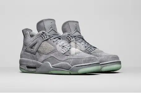 70% OFF Jordan Retro 4 Kaws 76-969O37