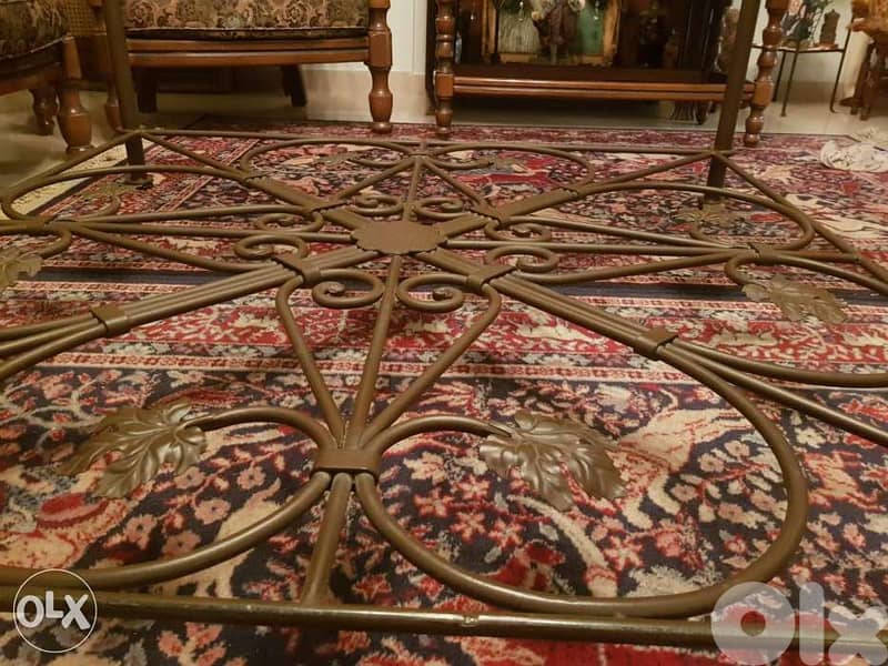 Ferforjé Table 5