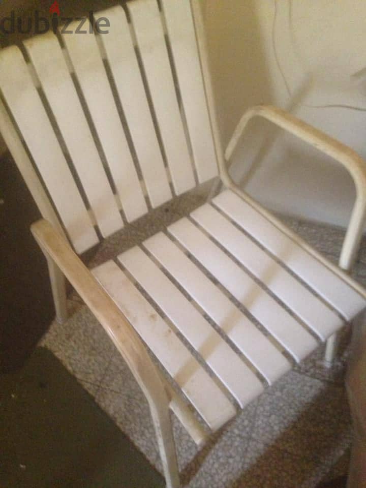 4 Outdoor robust Resin & Steel Chairs for patio 0