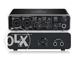 Behringer U-Phoria UMC202HD USB Audio Interface, Studio recording. 4