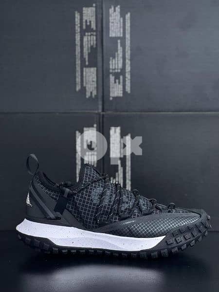 60%OFF Nike ACG Mountain Fly 0