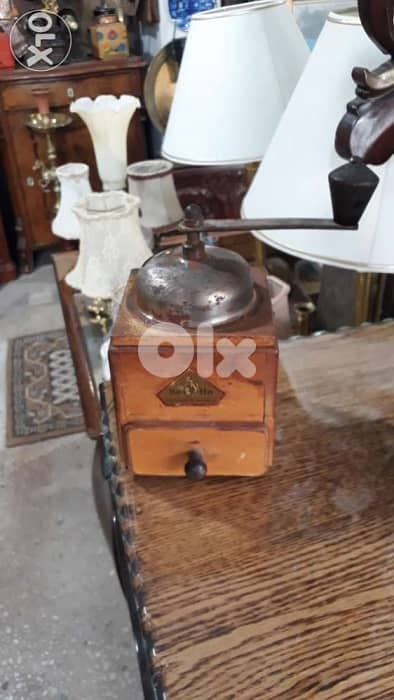 Antique 0