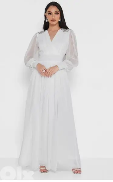 Ruffle sleeve white dress Size small