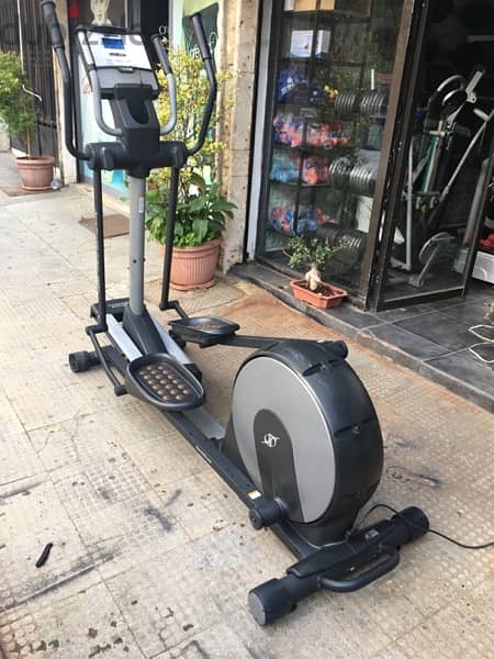 big elliptical nordictrack like new 70/443573 RODGE 0