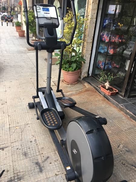 big elliptical nordictrack like new 70/443573 RODGE 1