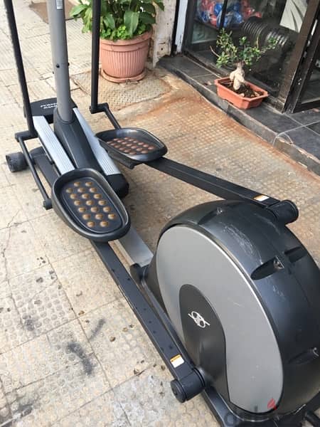 big elliptical nordictrack like new 70/443573 RODGE 2