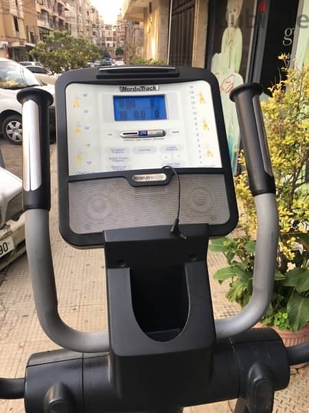 big elliptical nordictrack like new 70/443573 RODGE 5