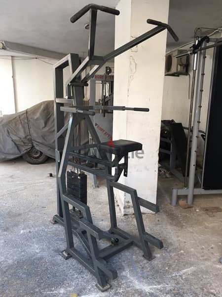 weight assisted chin -up dip like new 0