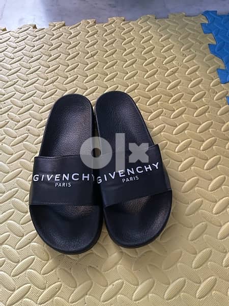 Flip flops 1