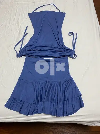 shirt and skirt like new Free delivery inside beirut
