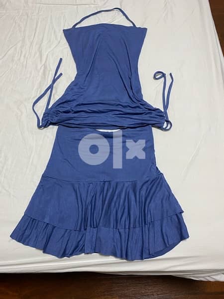 shirt and skirt like new Free delivery inside beirut 0