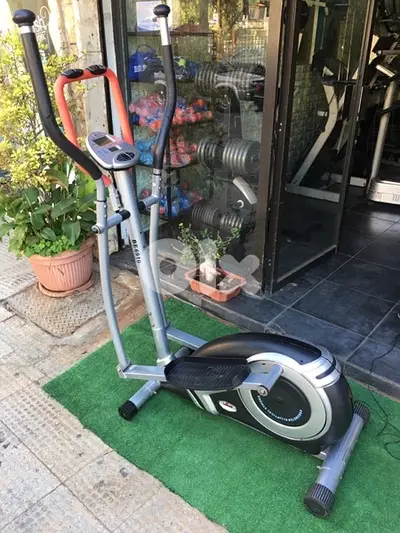 elliptical body sculpture like new very good quality 70/443573 RODGE