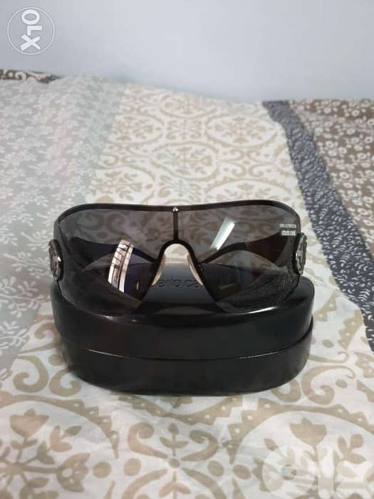 fashioned Roberto Cavalli Sun Glasses 0