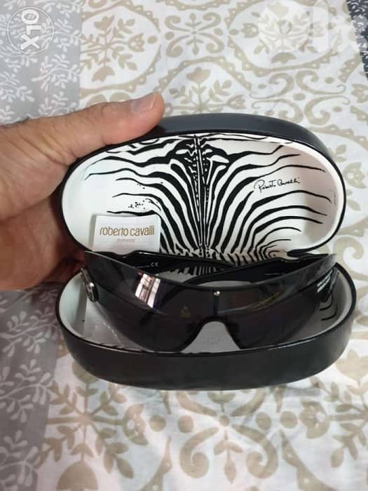 fashioned Roberto Cavalli Sun Glasses 1