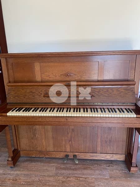 UEBEL-LECHLEITER piano 0