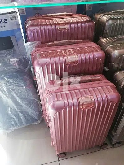 Swiss Travel Suitcase set of 3 bags hard cover luggage