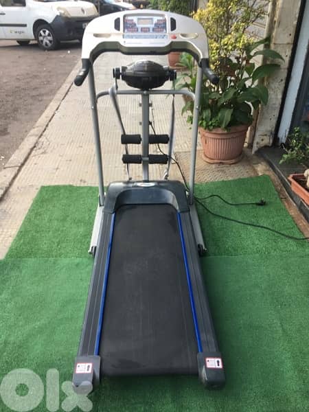 treadmill with vibration like new heavy duty very good quality 5