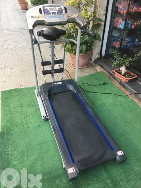 treadmill with vibration like new heavy duty very good quality 8