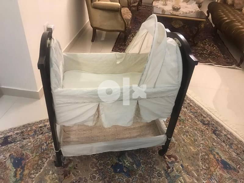 EDdie bauer rocking bed bassinet for babies 0