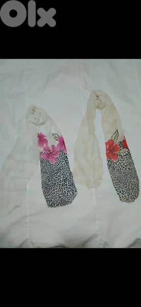 scarf btw 140cm& 160cm.  3=15$ 7