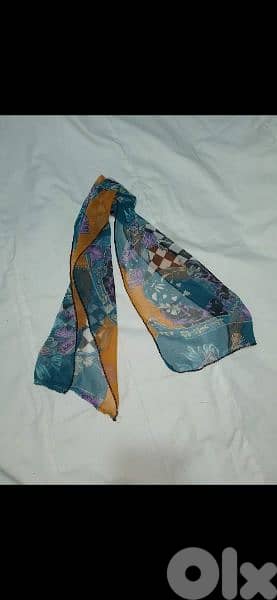 scarf chiffon sizes are on photos  3=15$ 9