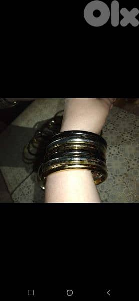 bracelet 3colours bracelets 7= 15$ 1