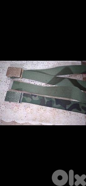 belt available in green or camouflage 8
