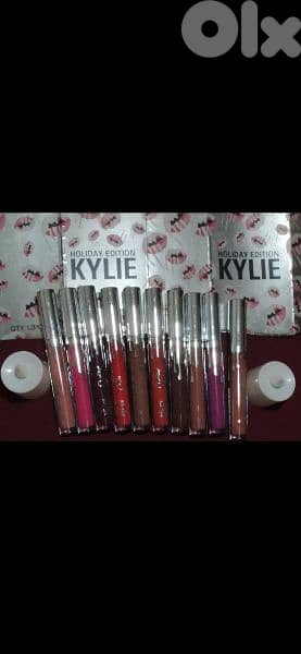 kylie lipstick waterproof 20$ the box 1