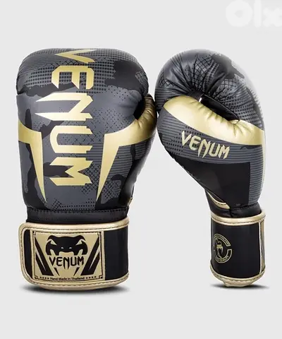 Boxing gloves venum