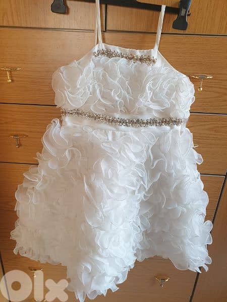 white dress 0