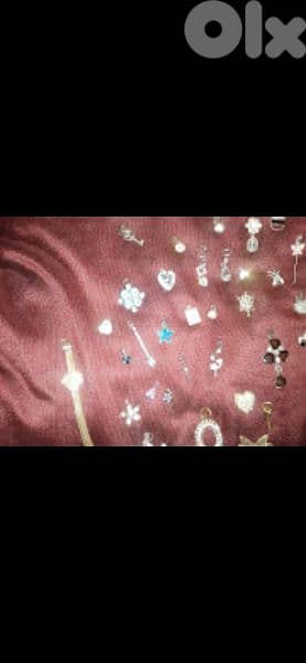 necklace pendant any 2pendants =15$ 1