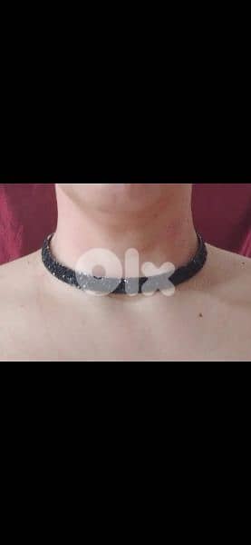 necklace choker black sequined or green army 1