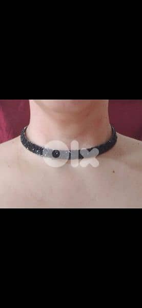 necklace choker black sequined or green army 3