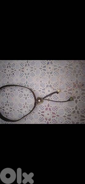 necklace choker black sequined or green army 6