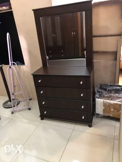 شوفنيرا مع مرايه