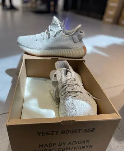 yeezy 50% OFF different sizes available 76-969O37