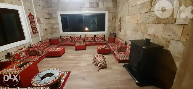 قعدات ارض عربية