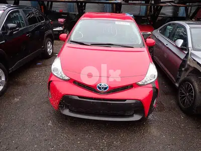 Toyota Prius V 2018 75,000 miles