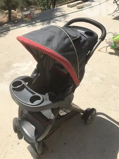 pousset w car seat  ( graco ) plus bombino car seat