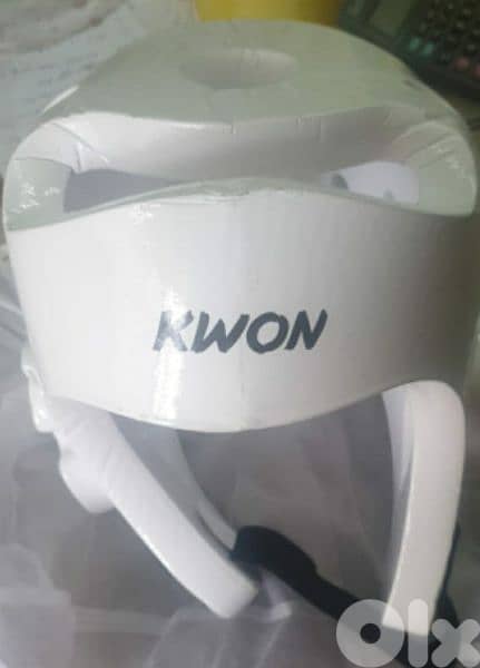 Taekwondo equipments 0