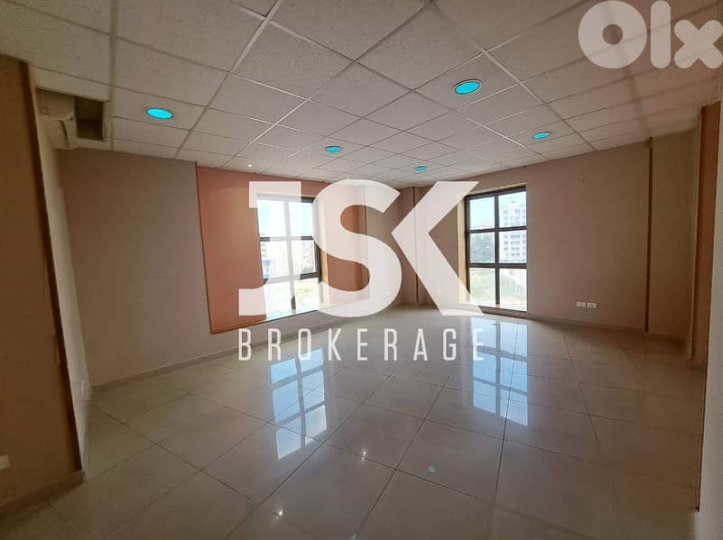 L09591- Decorated Spacious Office for Rent in Dekweneh 0
