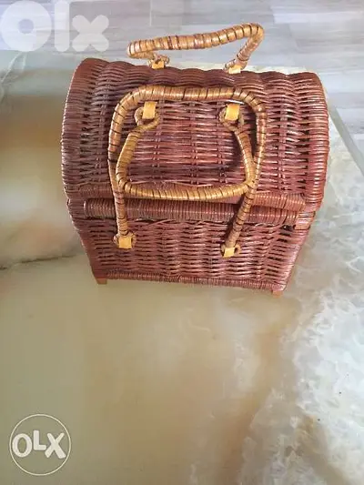 Coffre / Sac en roseau tressé