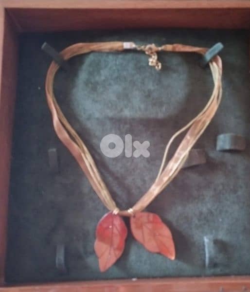 2 leaves necklace satin multilayer handles 3