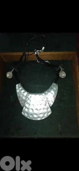 necklace and earrings set