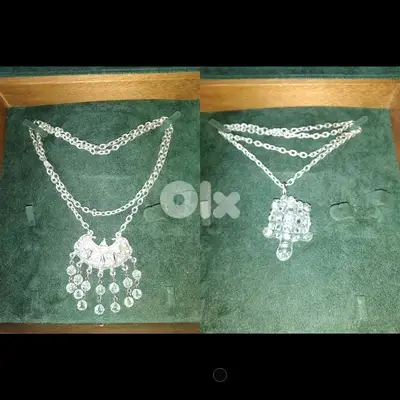long chain glass transparent pendant