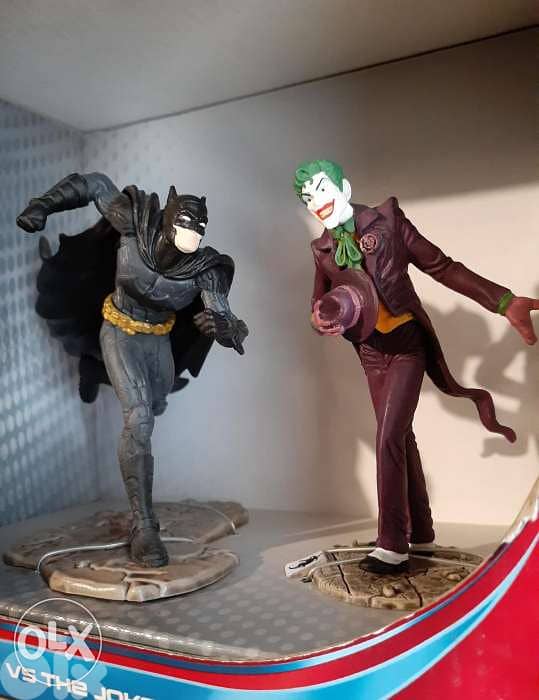 Batman VS The Joker figures. 3